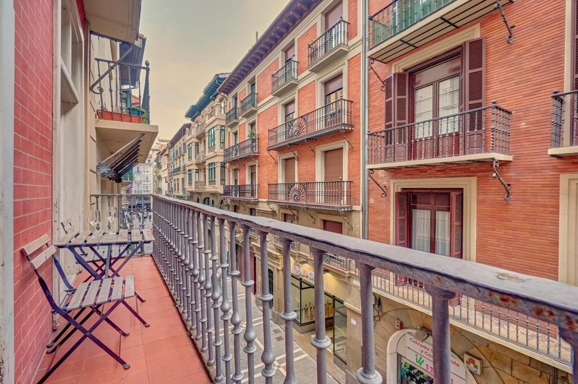 Heart Of Pamplona Apartments III By Clabao Εξωτερικό φωτογραφία